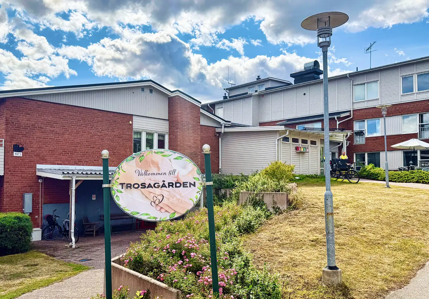 Entrén till äldreboendet Trosagården i Trosa kommun